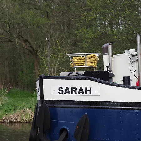 Hotelboat Sarah Отель 2*