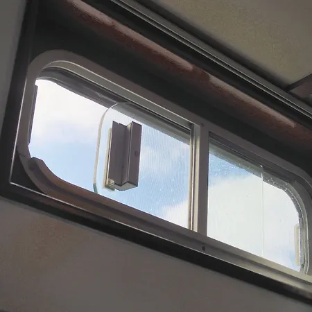 Hotelboat Sarah Отель 2*