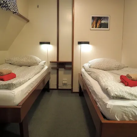 Отель Hotelboat Sarah 2*