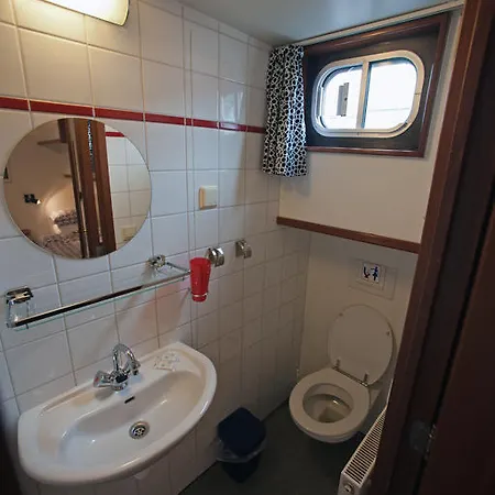 Hotelboot Sarah Hotel