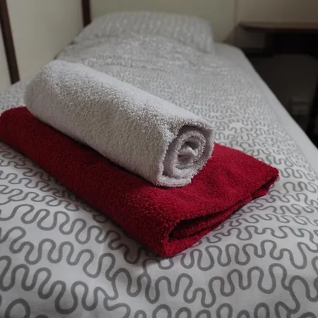 Hotelboot Sarah 2*