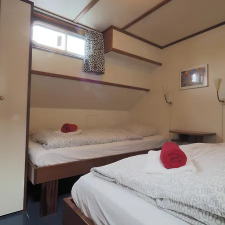 Hotelboat Sarah 호텔 2*