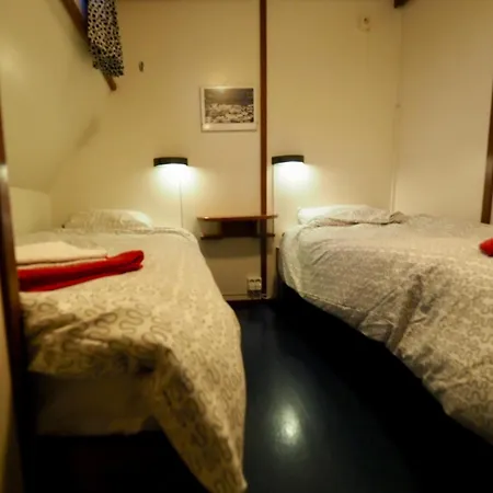 Hotelboat Sarah 2*