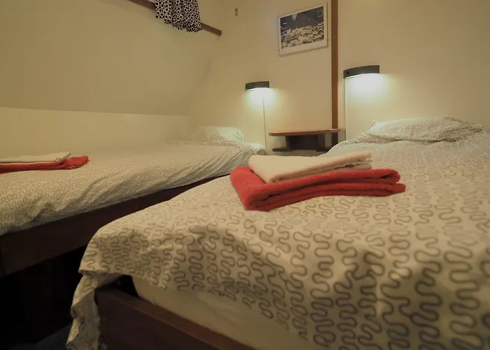 Hotel Hotelboat Sarah 2*