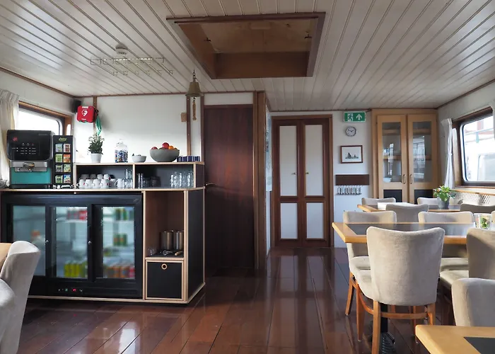 Hotelboat Sarah Amsterdam