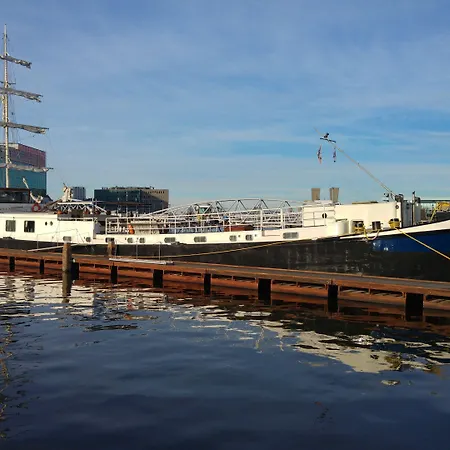 Hotelboat Sarah Amsterdam