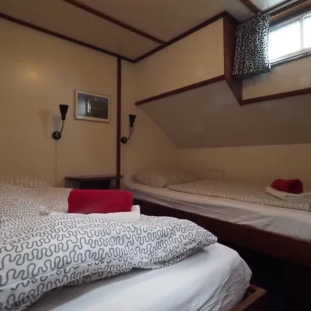 Hotelboat Sarah Amsterdam
