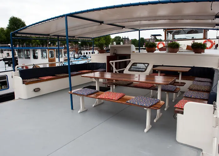 Hotel Hotelboat Sarah 2*