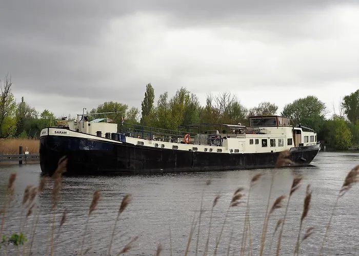 Hotelboat Sarah Hotel 2*